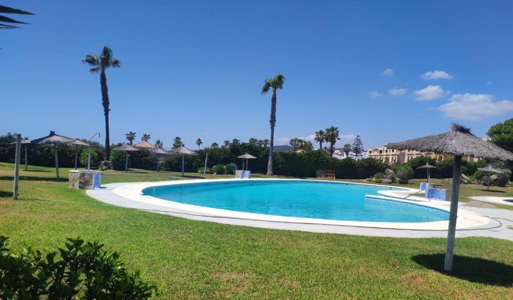 Apartamento En Urbanizacion De Primera Linea De Playa, Atlanterra サアラ・デ・ロス・アトゥネス エクステリア 写真